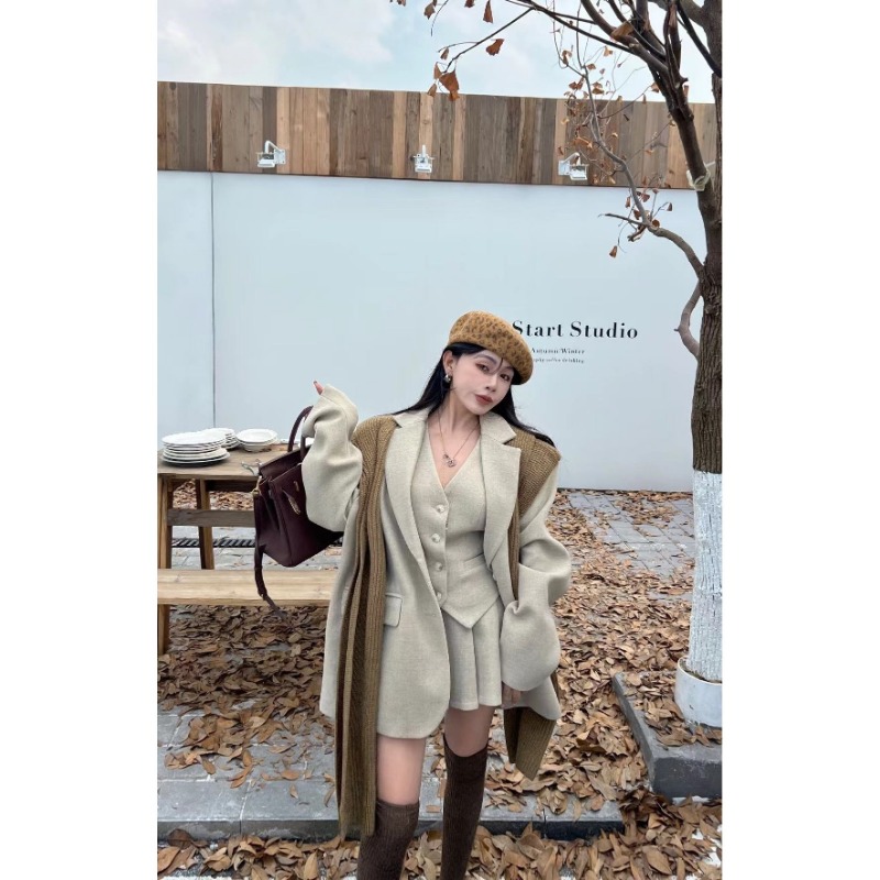 طقم نسائي فاخر من ثلاث قطع من  - مراجعة Winter Clothing Essentials وسعره