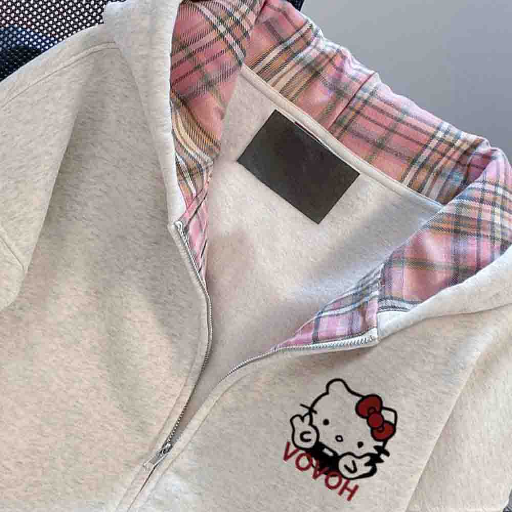هالو كيتي سويت شيرت نسائي بقلن - مراجعة Winter Clothing Essentials وسعره