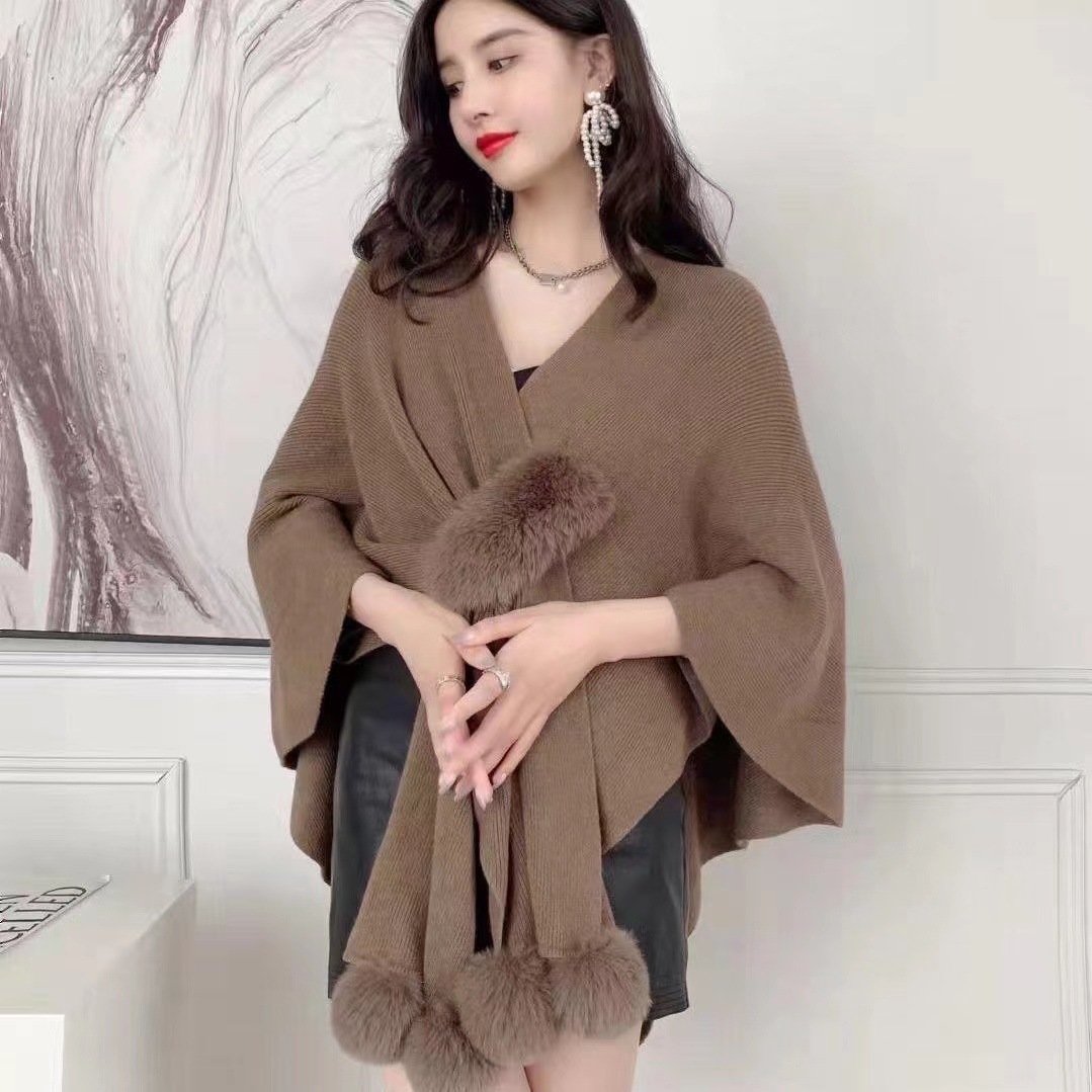 شال محبوك جديد للخريف بتصميم ع - مراجعة Winter Clothing Essentials وسعره